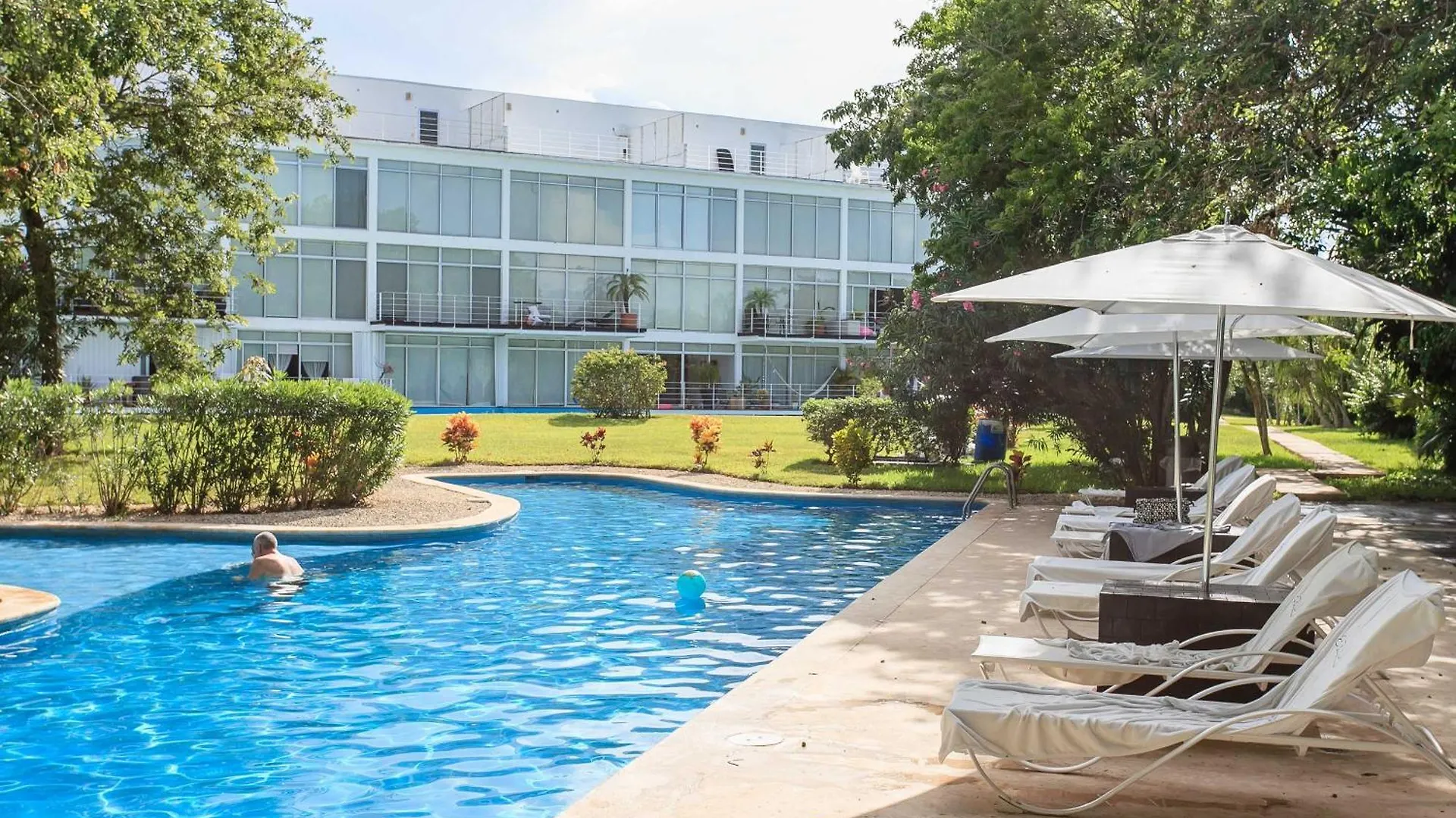 Tranquil Stay With Pool Private Terrace And Bbq Playa del Carmen Mexico