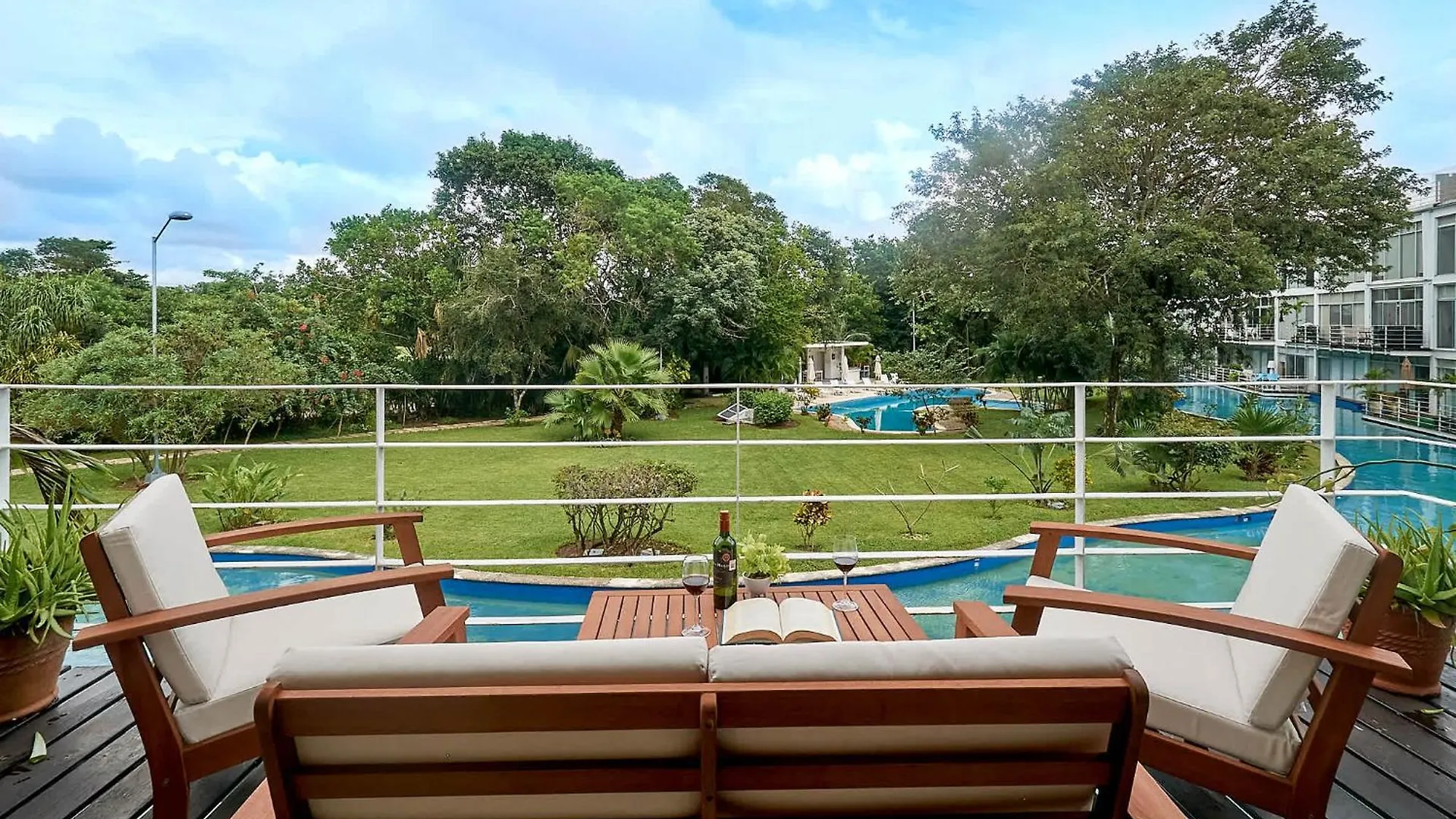 Apartment Tranquil Stay With Pool Private Terrace And Bbq Playa del Carmen Mexico